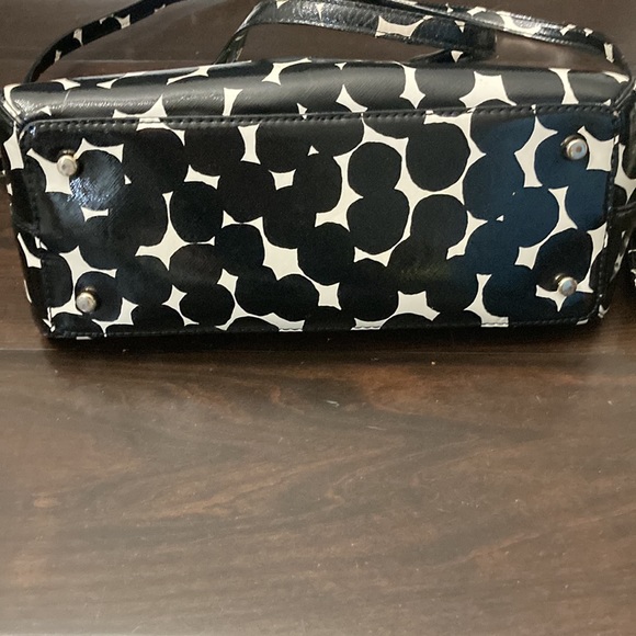Kate spade black and white crossover - Picture 4 of 4